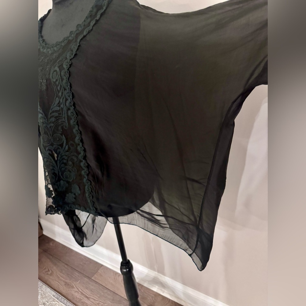 Elegant Black Sheer Women's Top ~ Italy with Dolman Sleeves - Picture 5 of 9